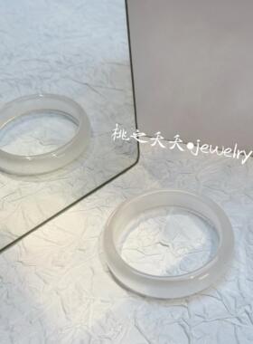 天然巴西冰糯种白月光玛瑙手镯女款荔枝冻白色冰透镯子
