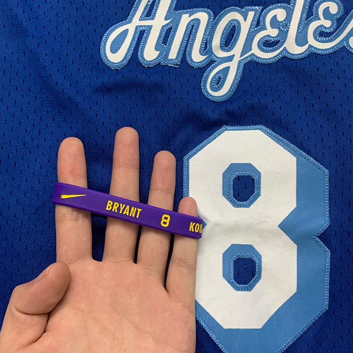 NBA科比手环纪念版腕带8号24号黑曼巴情侣款限量篮球运动硅胶手腕 - 图0