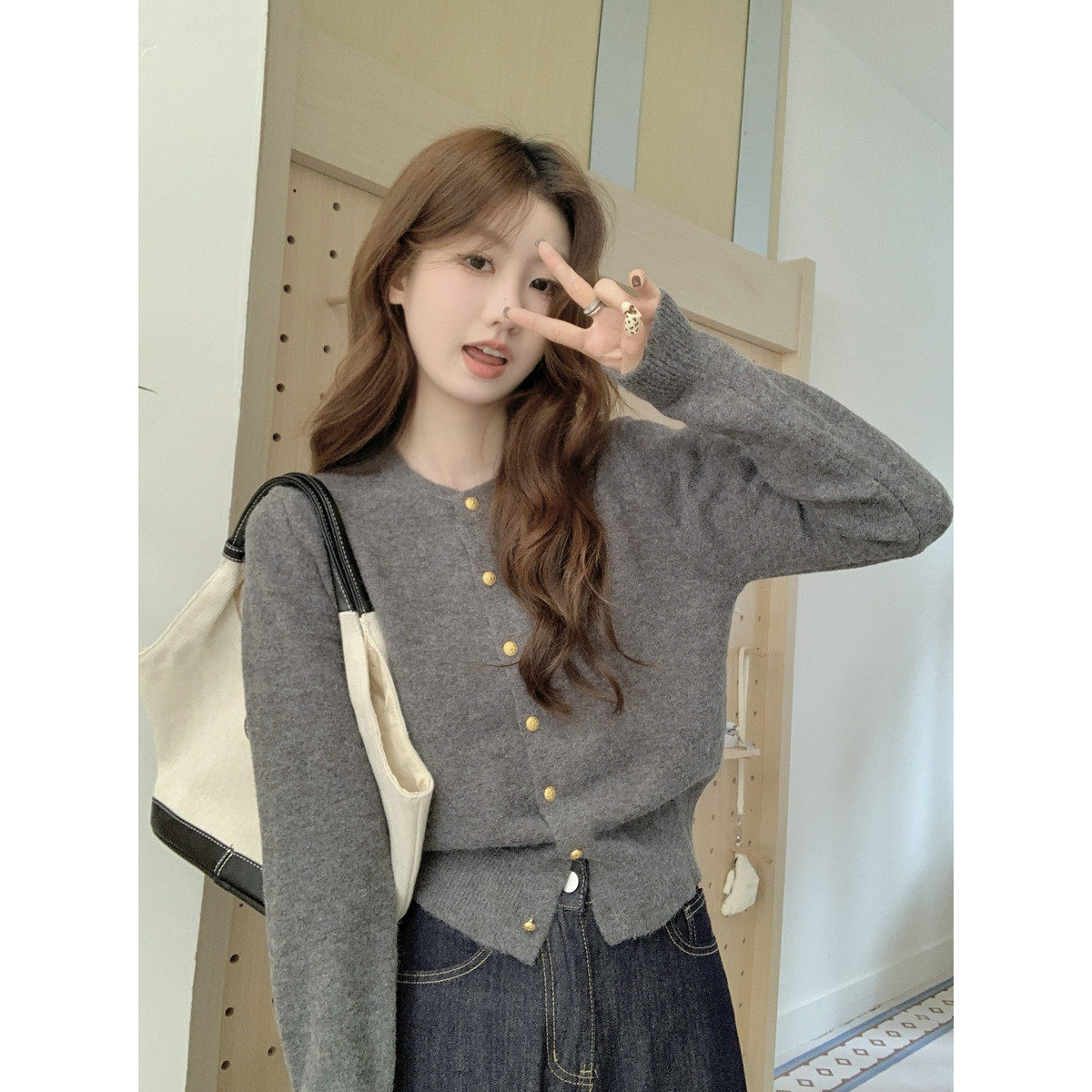 春季2025新款韩版圆领甜美钮扣开 衫外套针织打底衫长袖上衣女毛,淘宝优惠券,粉丝福利购,淘宝优惠卷