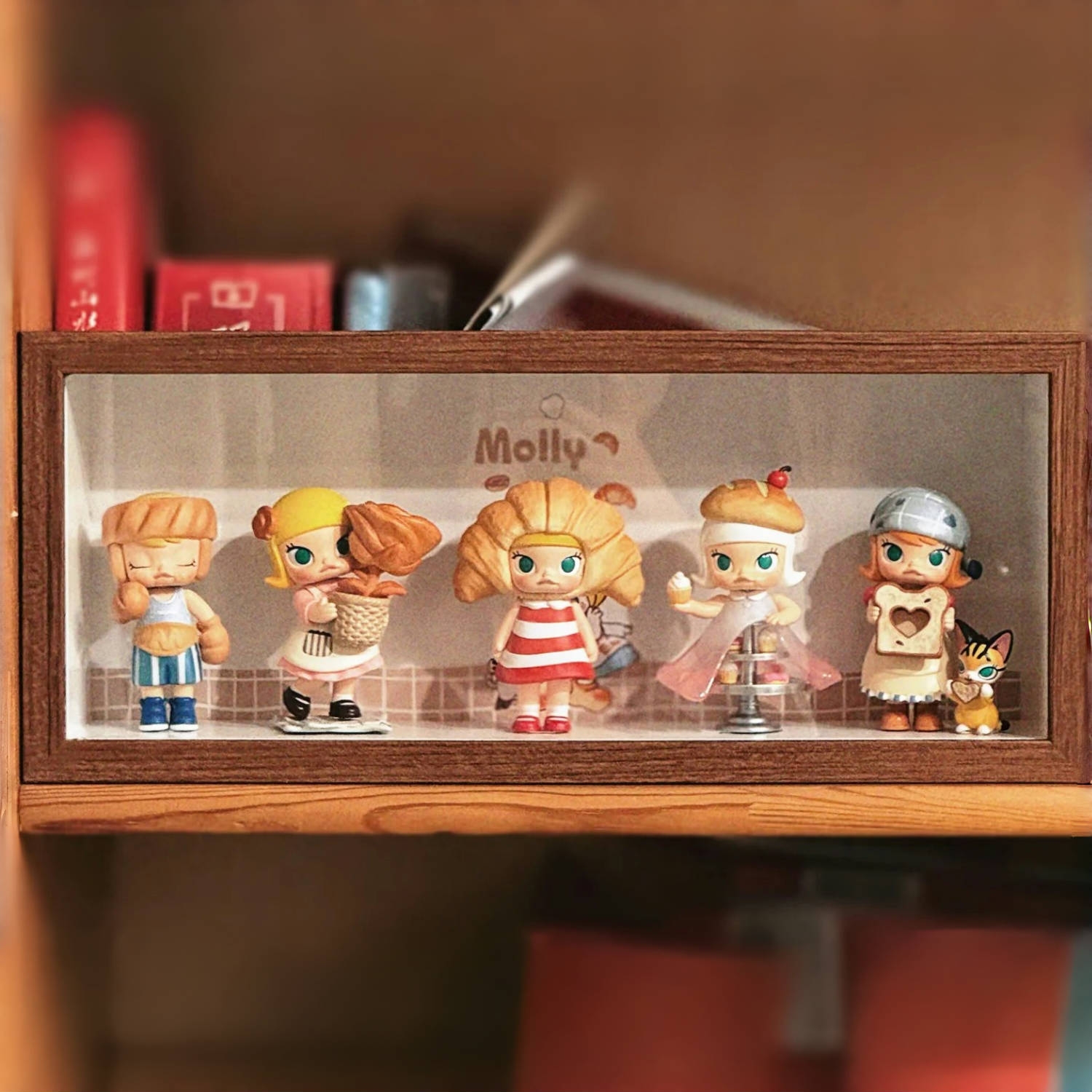 Bubble Mart molly bread head blind box display box hand-held storage box jasmine display frame dust-proof photo frame