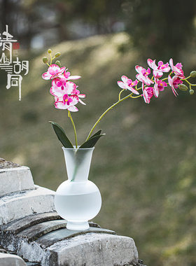 清山胡同粉色玻璃花瓶摆件