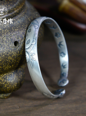 成都银饰手镯非遗工艺复古风