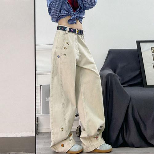 特大码胖mm杏色垂感显瘦阔腿牛仔裤女秋季新款卡通刺绣松弛感裤子 - 图0
