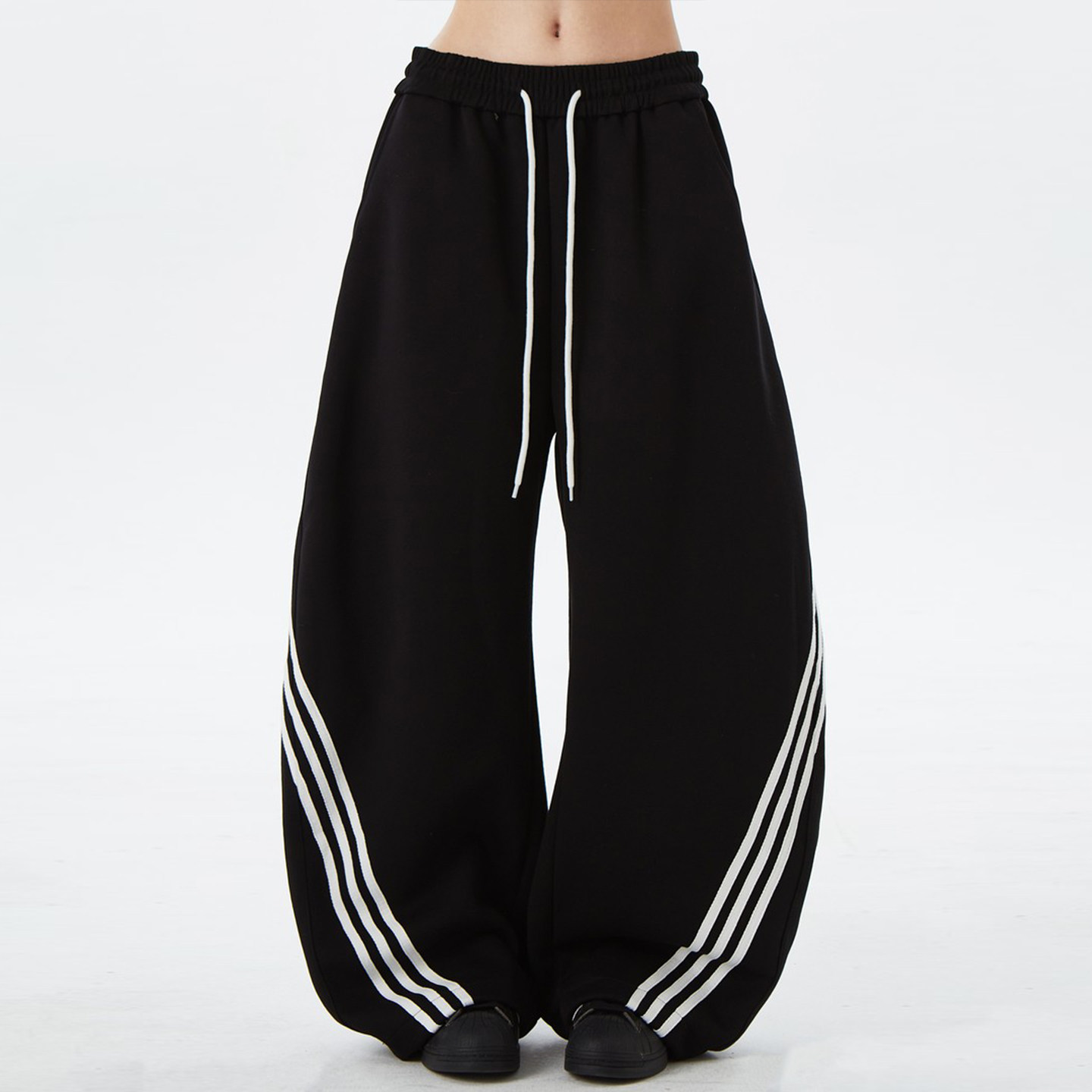 胖mm设计感三条杠阔腿卫裤女特大码黑色宽松休闲运动裤垂感弯刀裤,淘宝优惠券,粉丝福利购,淘宝优惠卷