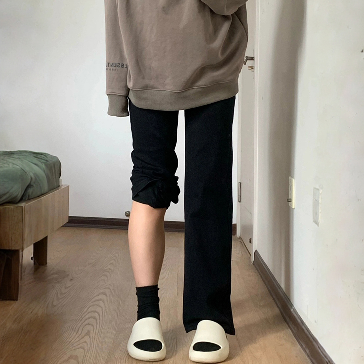 300斤大码女装胖mm高腰窄版直筒牛仔裤黑色弹力显瘦不贴腿裤子女 - 图0