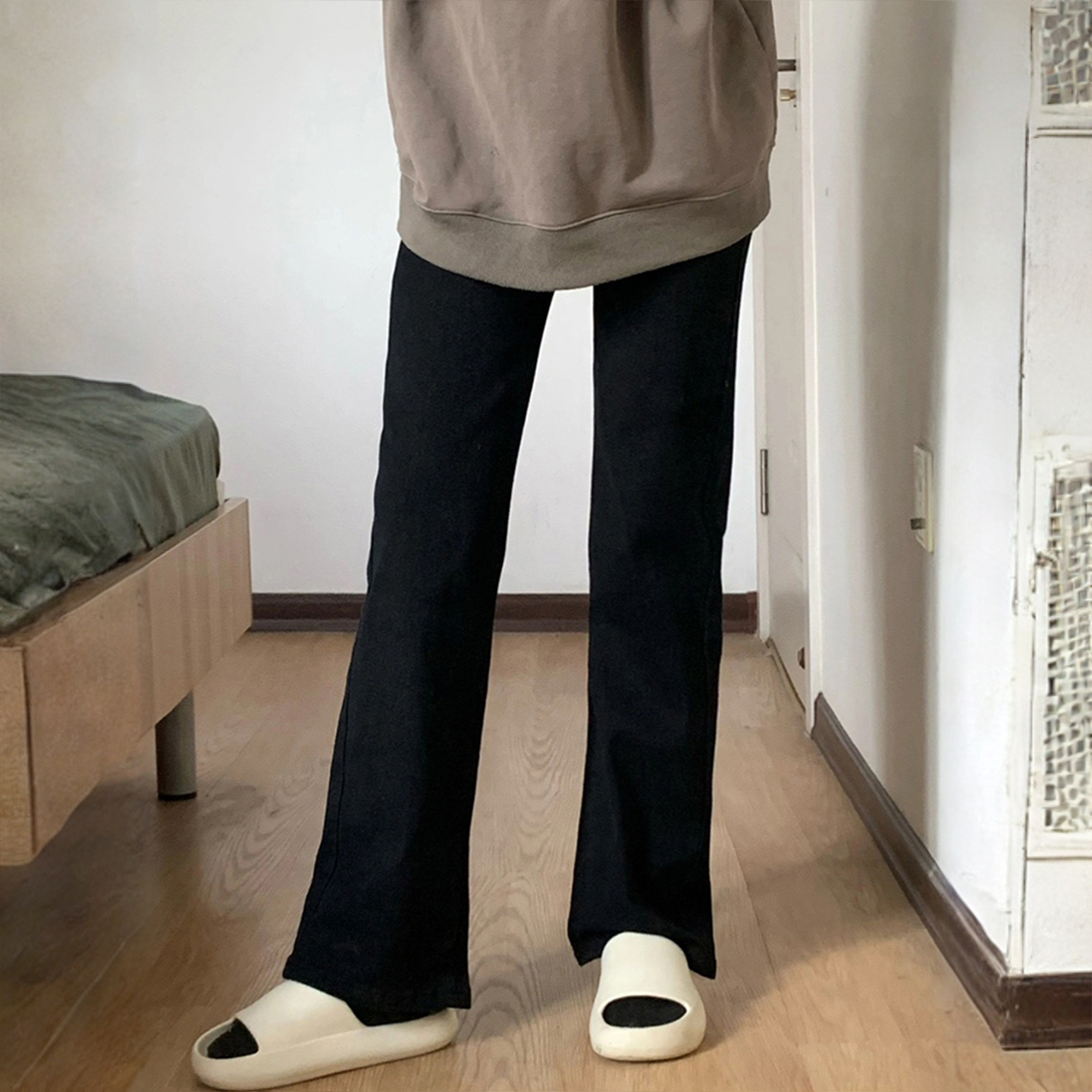 300斤大码女装胖mm高腰窄版直筒牛仔裤黑色弹力显瘦不贴腿裤子女 - 图1