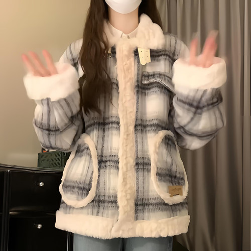 300斤特大码慵懒风格纹拼接棉服外套女胖mm宽松休闲风羊羔毛上衣 - 图1