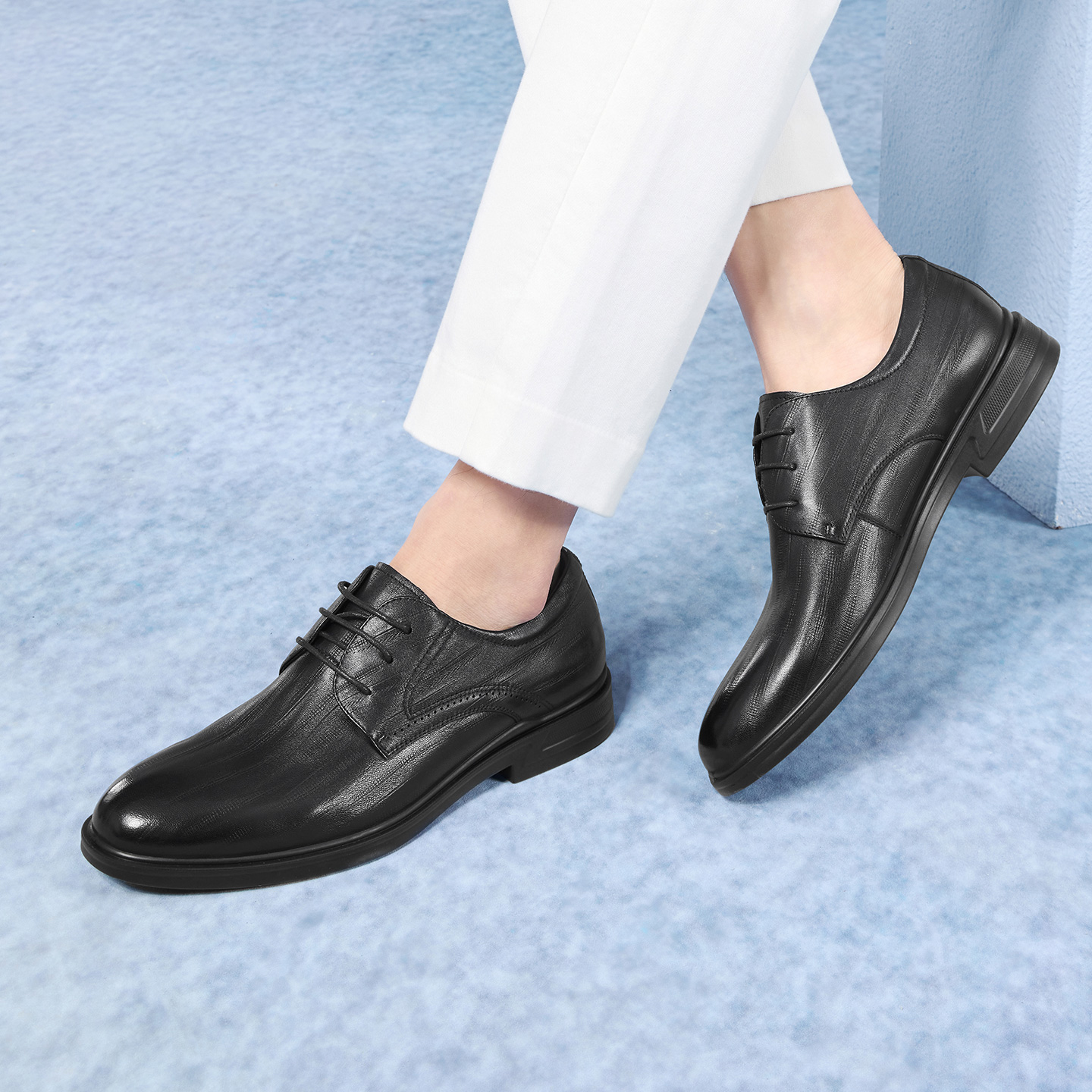 百思图2025秋季新款时尚潮流商务通勤粗跟男正装皮鞋41819CM5 - 图1