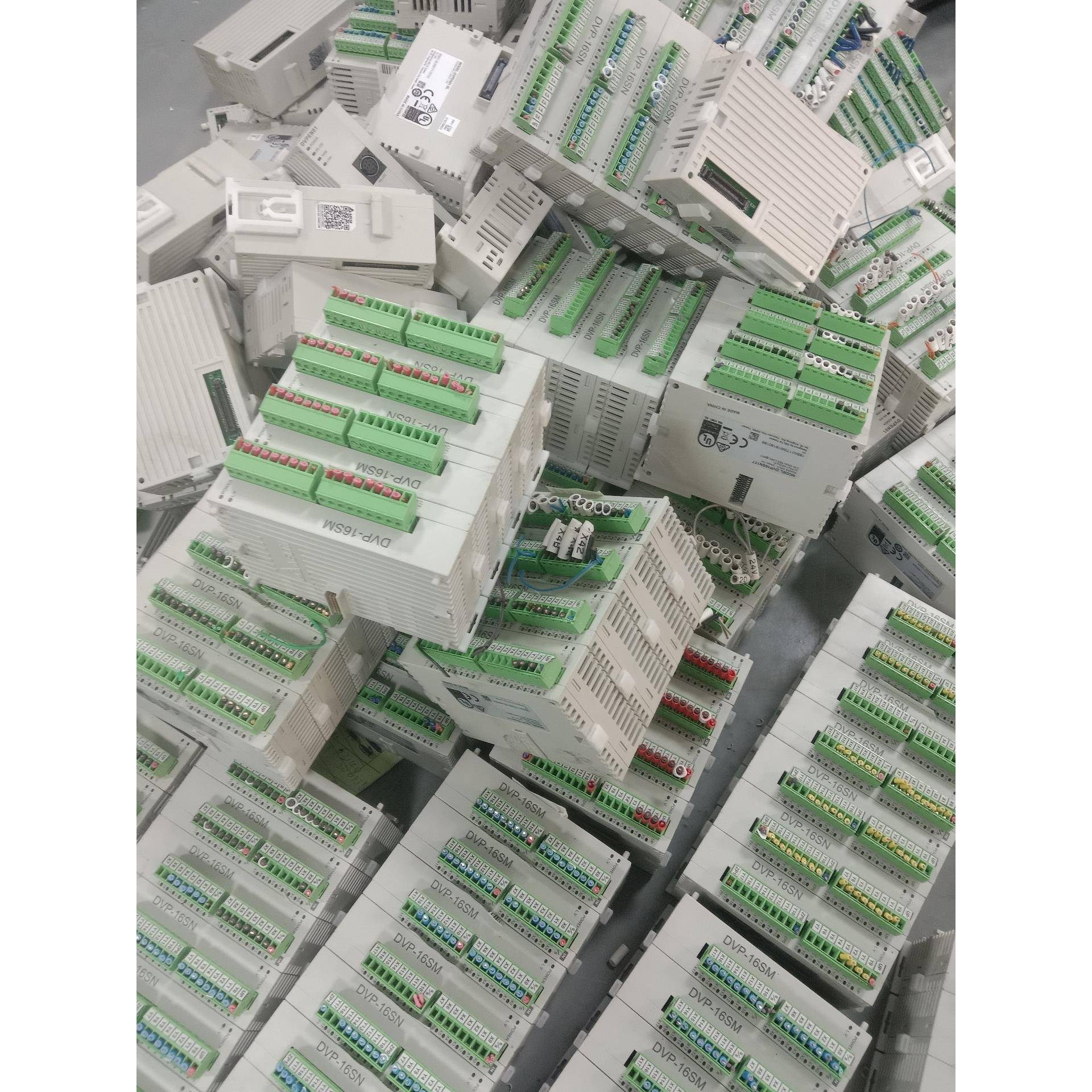 台达模块 dvp16sn11t ,,台达模块 - 图0