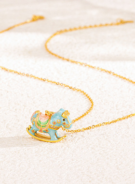 925 纯银珐琅彩马卡龙色摇摇欢乐小木马吊坠项链女马年生肖锁骨链