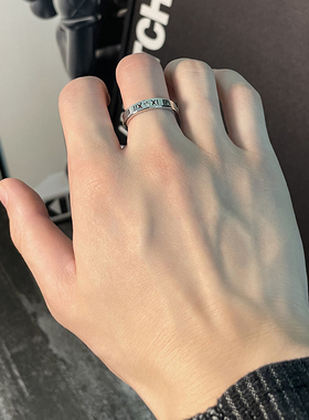 镶钻罗马数字钛钢戒指