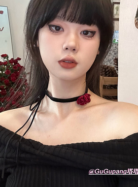 法式复古红色丝绒玫瑰项圈