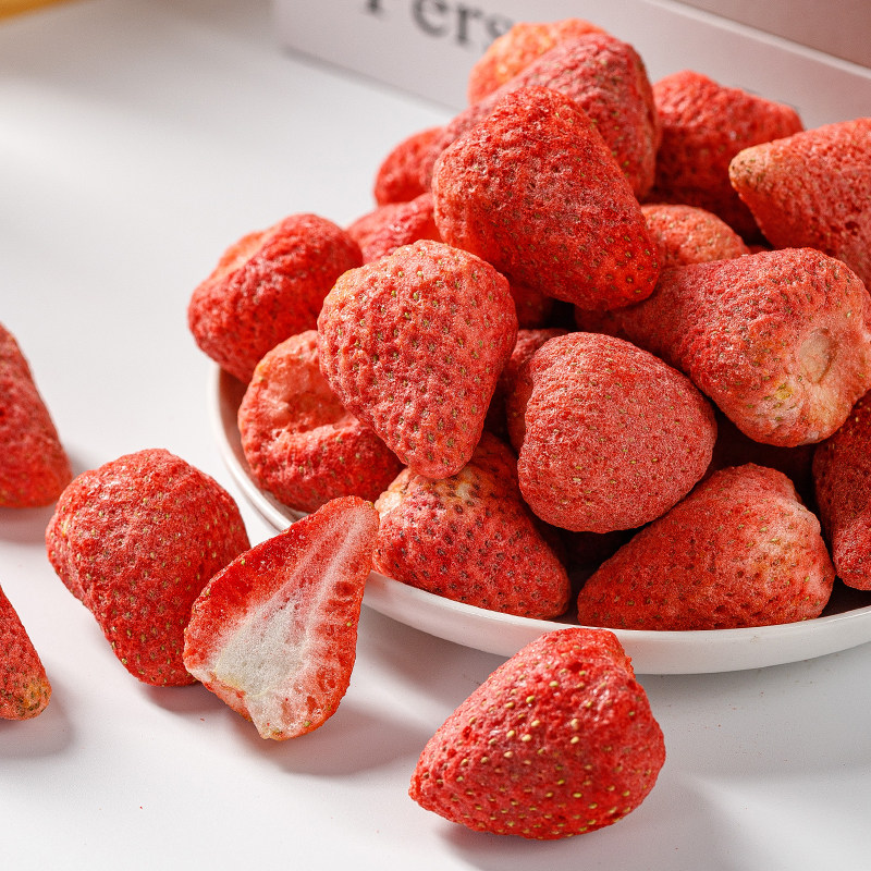 冻干新鲜整颗草莓脆水果干罐装雪花酥专用无添加孕妇网红休闲零食,淘宝优惠券,粉丝福利购,淘宝优惠卷