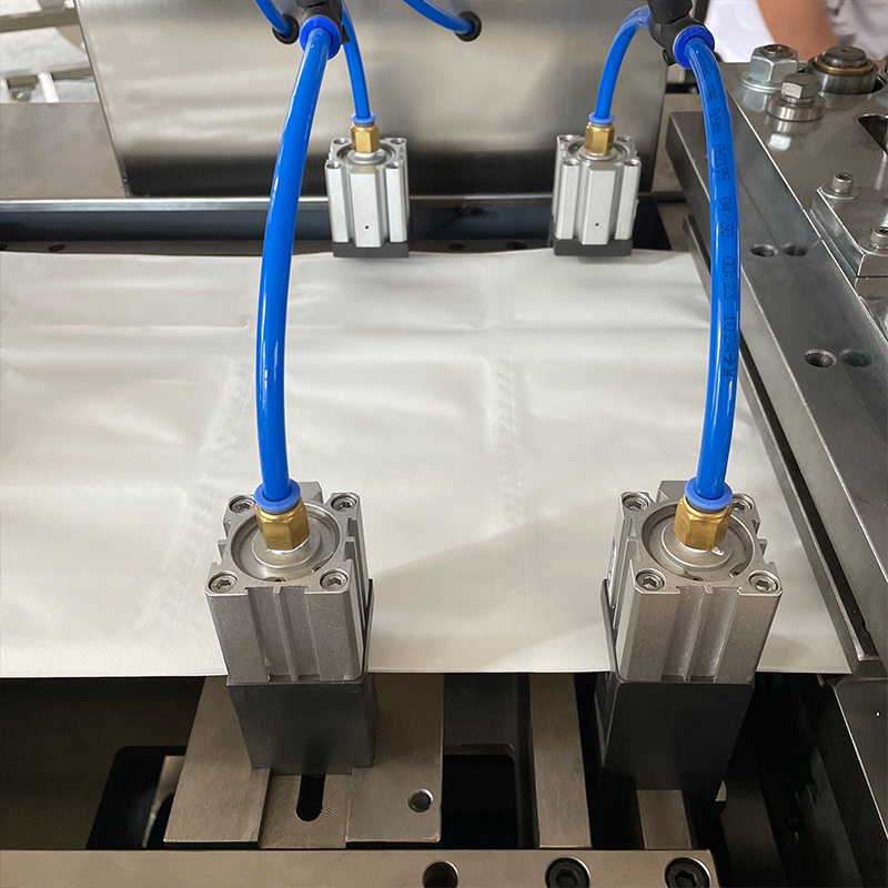 艾草灸贴机鞋垫发热设备热灸贴生产线暖宝宝包装机暖贴机套袋机,淘宝优惠券,粉丝福利购,淘宝优惠卷