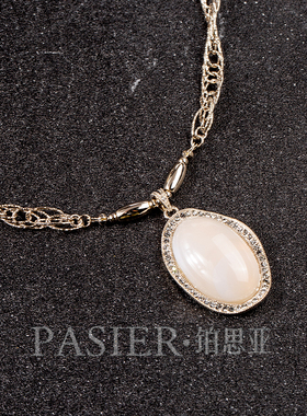 铂思亚铜合金树脂女项链