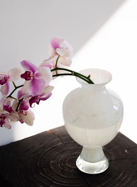 艺术白色琉璃花瓶小口大肚瓶新中式水养高脚花器半然家居玻璃摆件