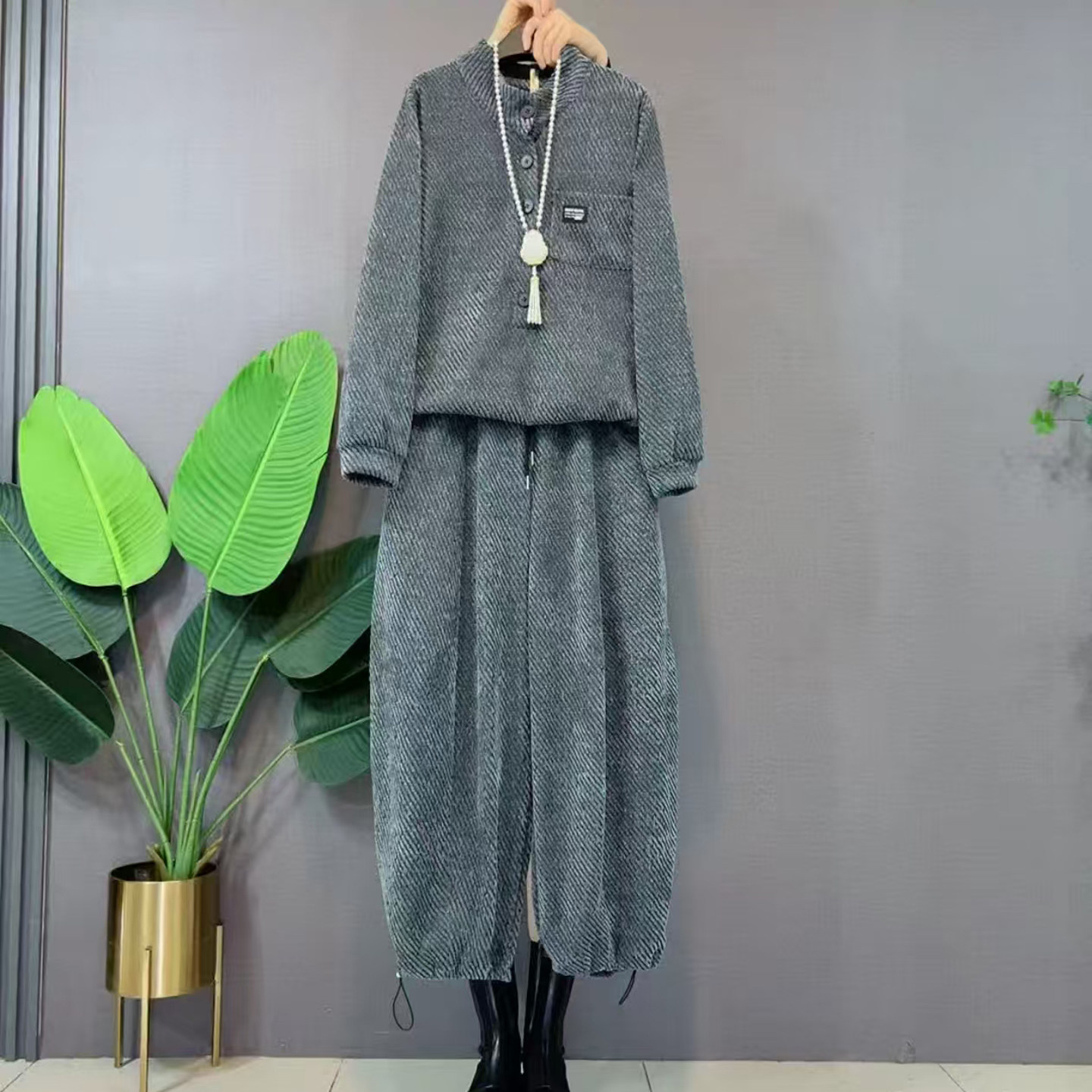 胖妹妹2026春季赫本风时尚休闲两件套气质减龄条绒裤子套装宽松潮,淘宝优惠券,粉丝福利购,淘宝优惠卷