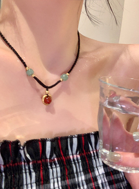 新中式红玛瑙平安扣项链配饰女精致气质颈链轻奢小众高级感锁骨链