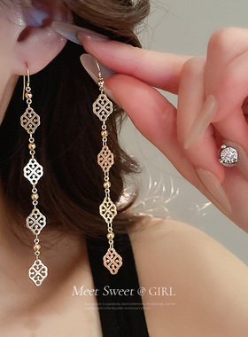 叠戴长款项链高级感轻奢小众高级感锁骨链毛衣链金色百搭配饰女