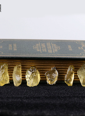 收藏利比亚陨石水晶情侣