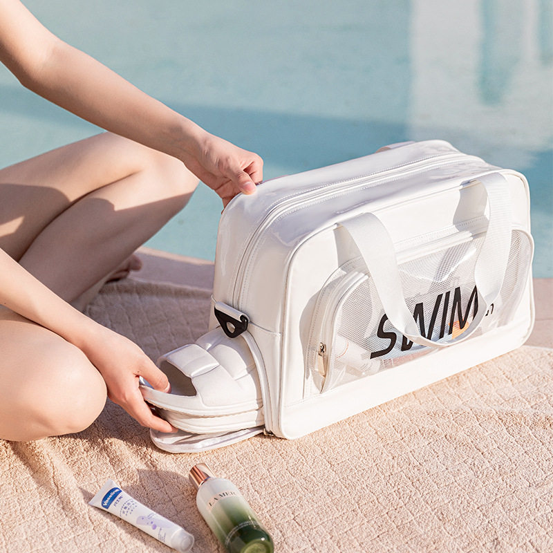 Wet and dry swimming bag specially designed for sports and fitness