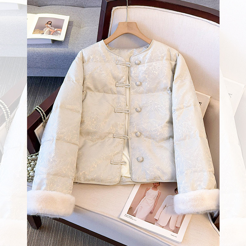 新中式国风圆领提花盘扣羽绒服女2025冬装新款拼接短款小个子外套,淘宝优惠券,粉丝福利购,淘宝优惠卷