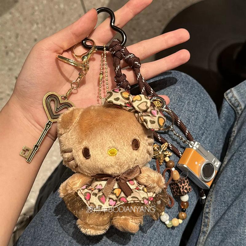 美拉德kitty毛绒玩偶包包挂件钥匙扣miu系编绳公仔挂饰送女生礼物 - 图3