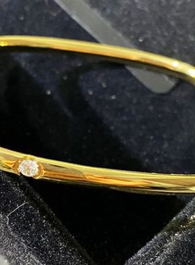 女简约手饰方形手镯女钛钢真金电镀ins小众设计素圈手饰轻奢精致