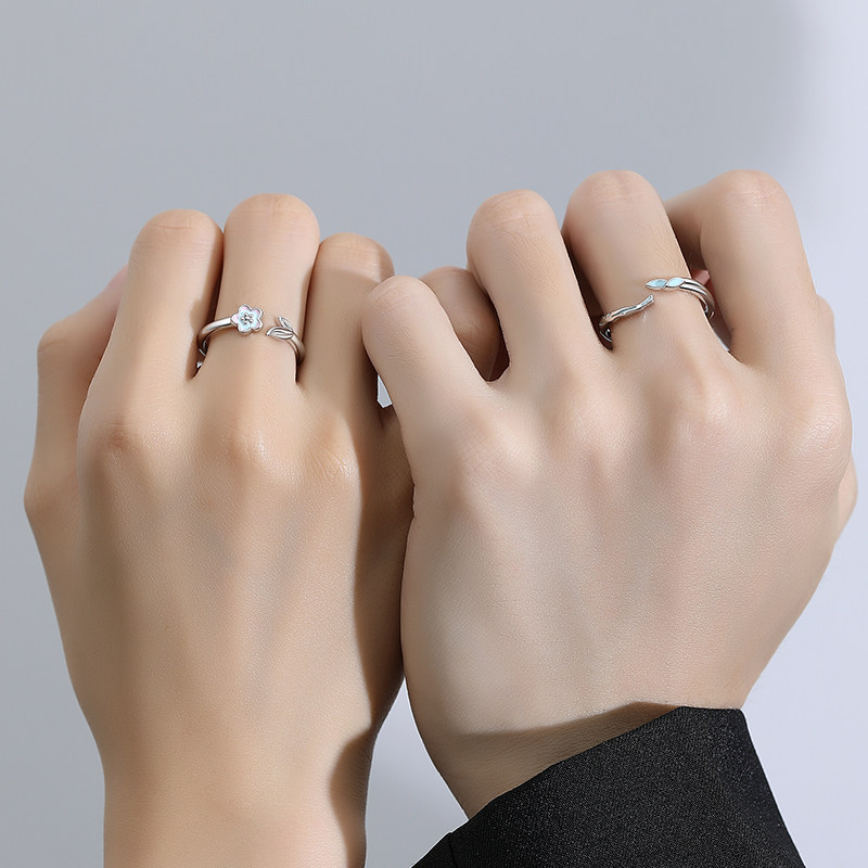 Stylish and simple Moli Baishou luminous pair ring with a high-end feel