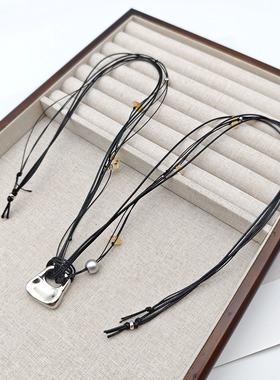 欧美新款小众设计感肌理锁包吊坠长项链叠戴配饰高级感简约锁骨链