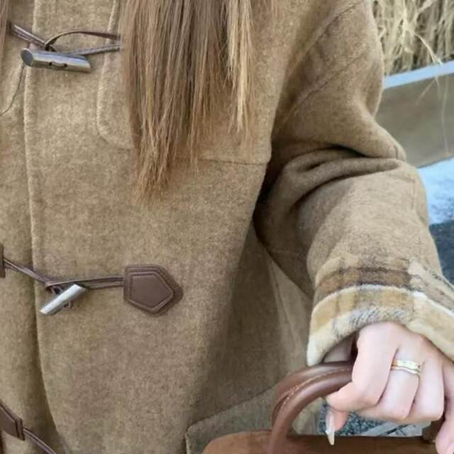 牛角扣连帽双面羊绒大衣女中长款2025秋冬新款宽松格子羊毛外套