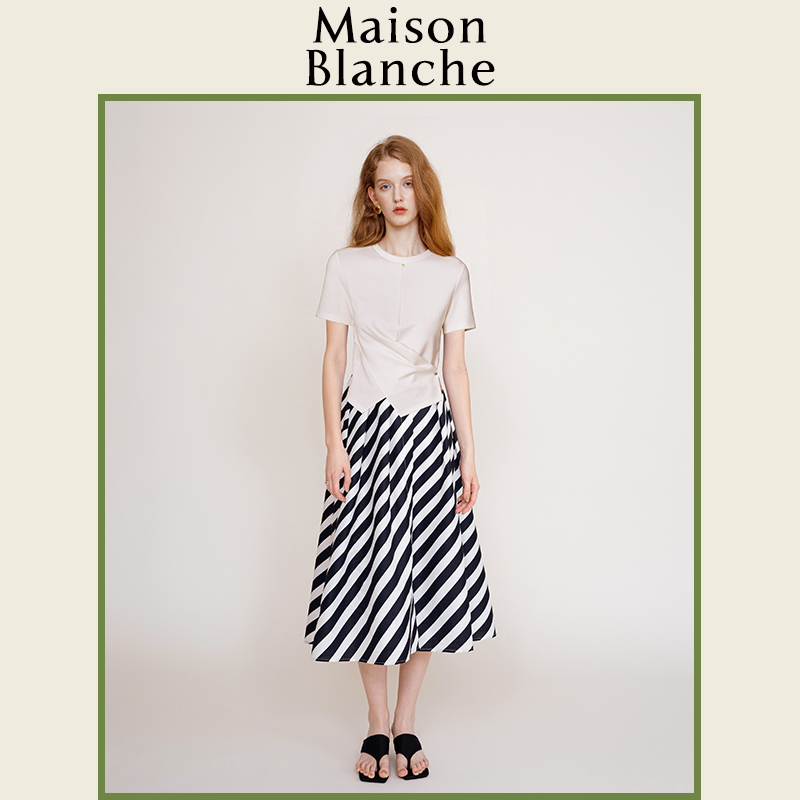 玫颂短袖上衣/斜条纹半裙套装