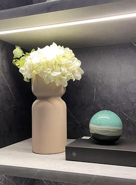 样板间软装饰品书柜桌面家居摆件仿真花相架挂画玻璃工艺品ZH3498