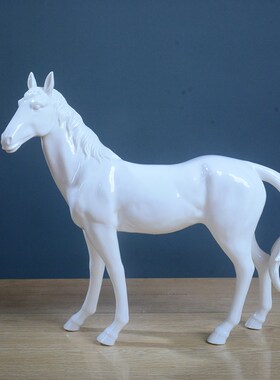 创意简约现代动物l黑色马陶瓷摆件 家居客厅样板间软装配饰工艺品