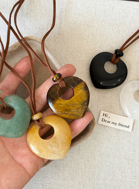 天然石镂空爱心吊坠项链女小众高级感长款毛衣链日常百搭挂脖配饰