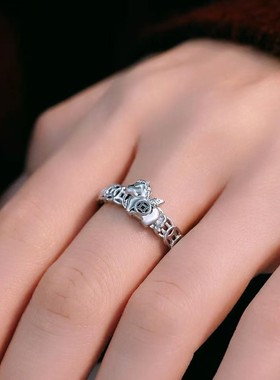 马年新款金色马上有钱戒指