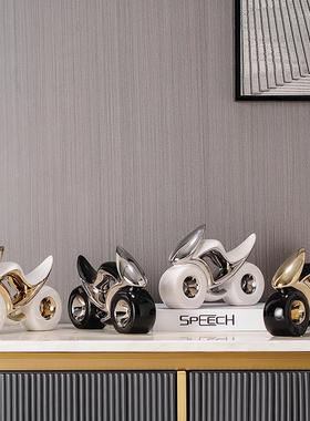 陶瓷机车机车摆件轻奢高档客厅家居玄关餐边电视柜酒柜装饰品