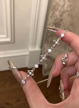 银色鸢尾花十字架手链女2025新款