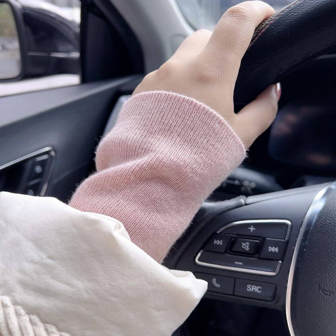 韩系温柔粉色半高领针织打底衫搭配坎肩马甲两件套女ins春秋新款,淘宝优惠券,粉丝福利购,淘宝优惠卷