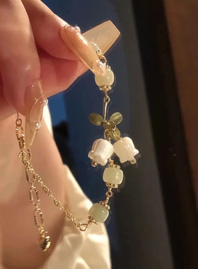 铃兰花手链女2026年新款轻奢小众精致高颜值学生党闺蜜手串手饰