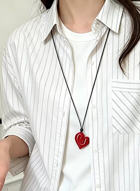 博主同款 韩系ins风银色爱心吊坠项链女夏天高级感叠戴毛衣链配饰