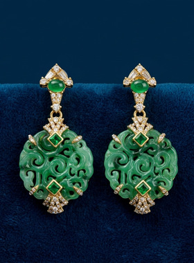 青岛中古新中式镂空雕花套装时尚