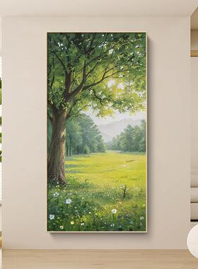 现代简约入口走廊过道入口装饰画垂直单挂画绿色大树墙壁画木材