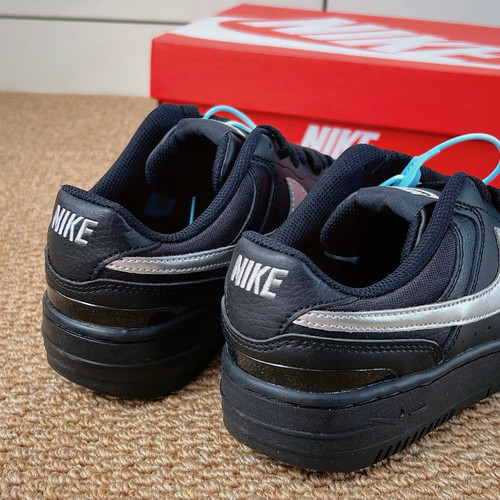 Nike/耐克 Gamma Force 时尚耐磨低帮板鞋女款黑白HQ1674-001 - 图3
