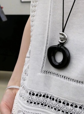 黑绳黑曜石长款吊坠小众设计高端时尚百搭2024新款爆款项链配饰女