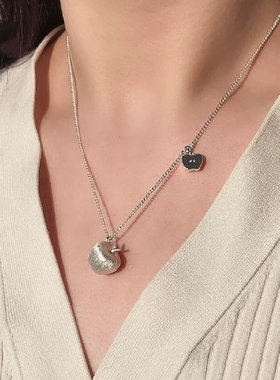 吴昕同款岁岁平安苹果红珐琅项链