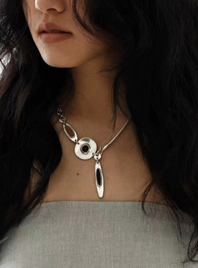一款多戴水滴圆盘吊坠项链女