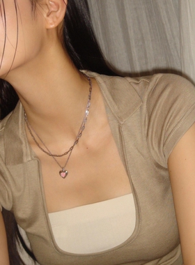 粉色爱心双层项链轻奢时尚百搭简约吊坠高级感爱心叠层锁骨链新款