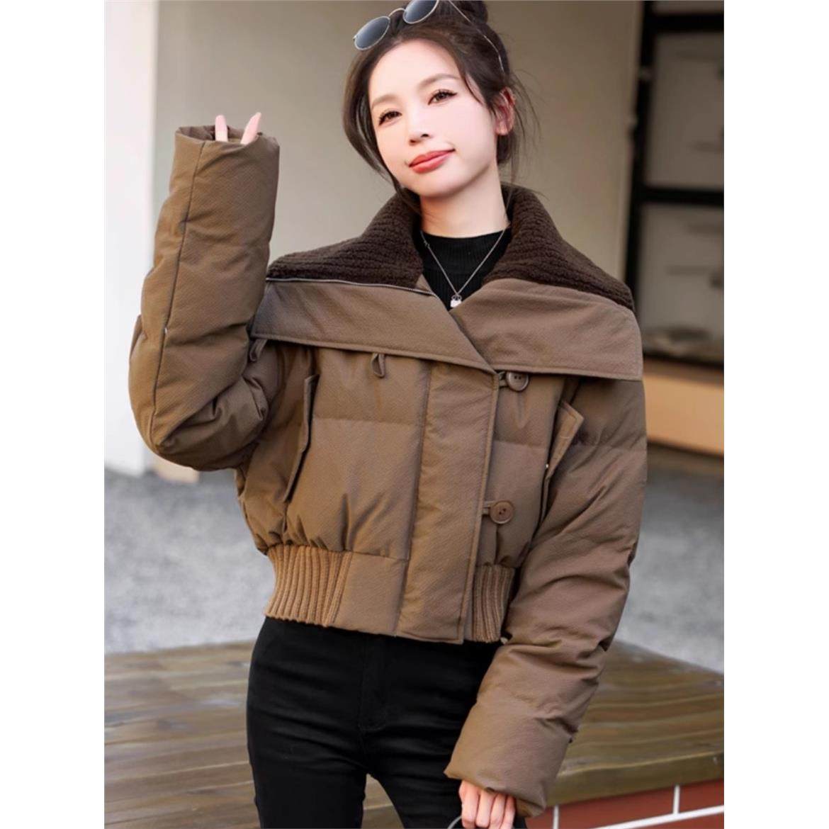 白鸭绒羽绒棉袄女2025冬季新款高腰羊羔毛大翻领短款面包服外套潮,淘宝优惠券,粉丝福利购,淘宝优惠卷