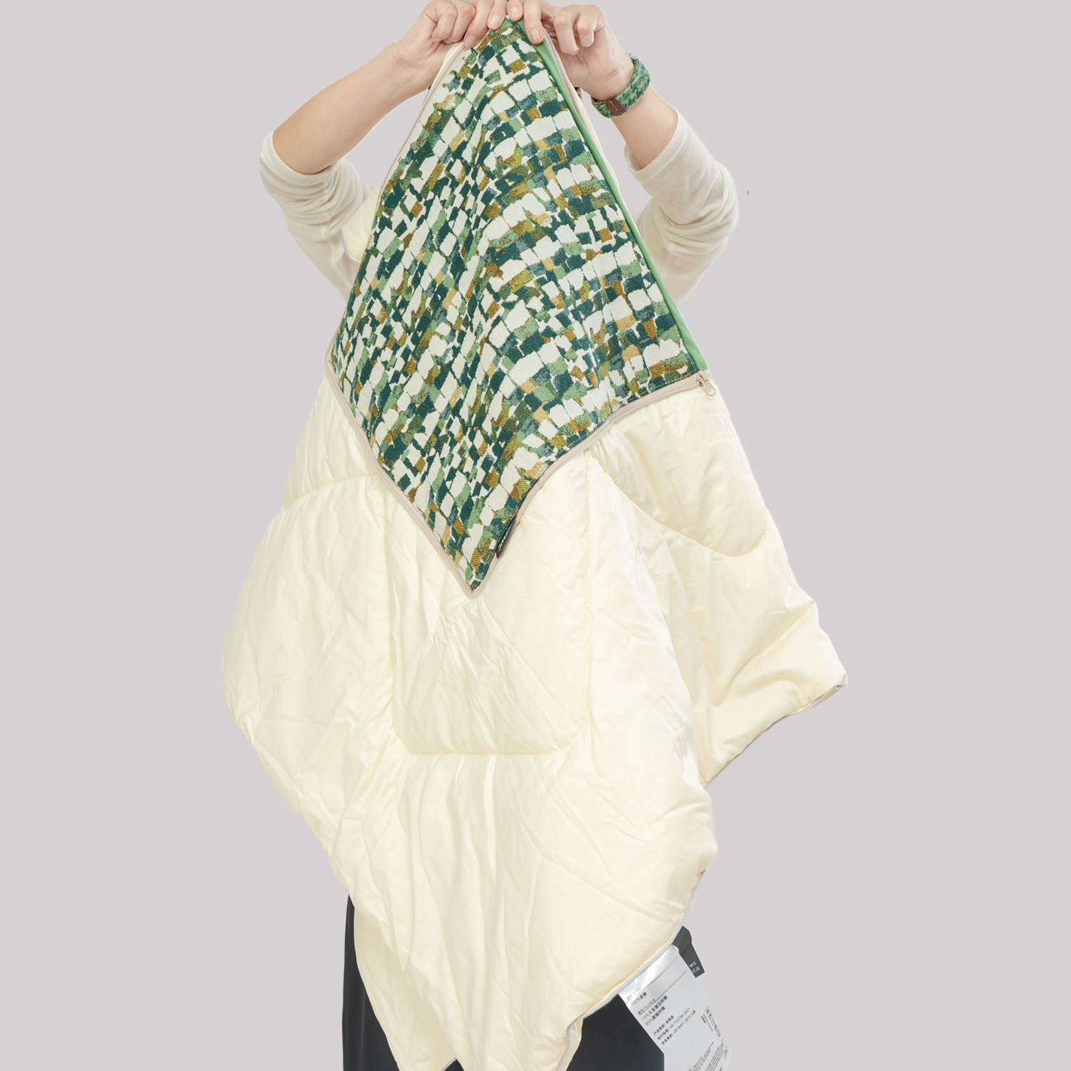 新宸优品高端纯棉抱枕被子两用办公室午睡车载旅行绿色原创靠垫被,淘宝优惠券,粉丝福利购,淘宝优惠卷